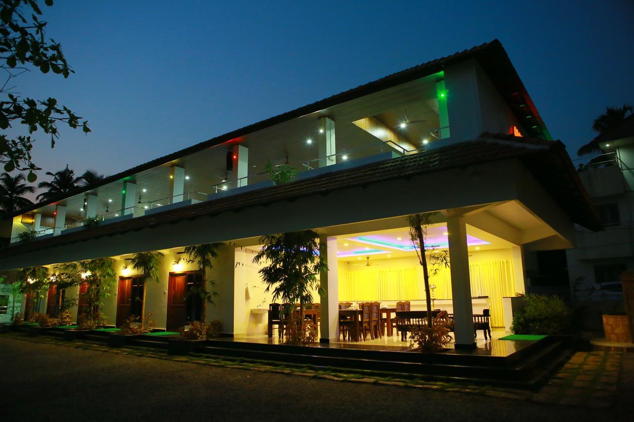 Global Backwater Resort Kollam Zewnętrze zdjęcie